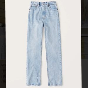 SOLD ‼️Abercrombie & Fitch - The 90’s Straight Ultra High Rise Jean